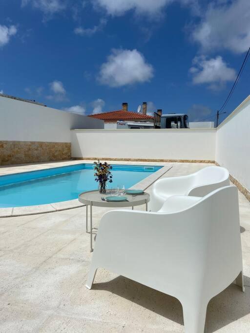 Charming Villa With Private Poll Alcobaca Bagian luar foto